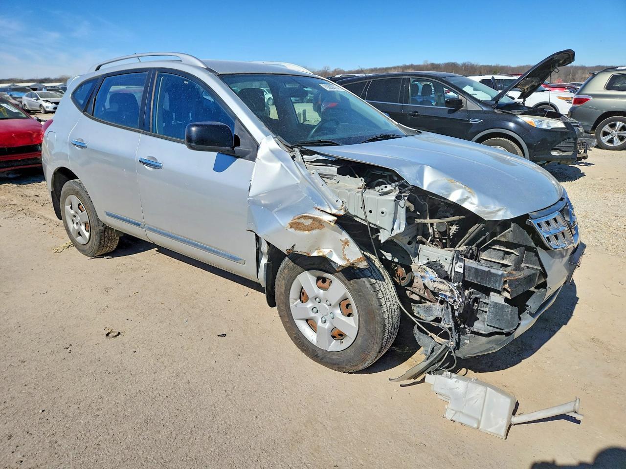 2015 NISSAN ROGUE