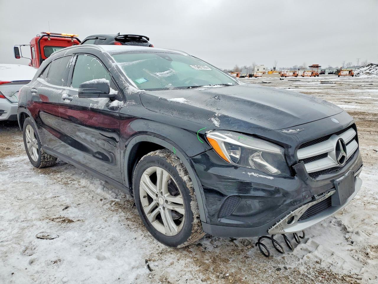 2016 MERCEDES-BENZ GLA-Class