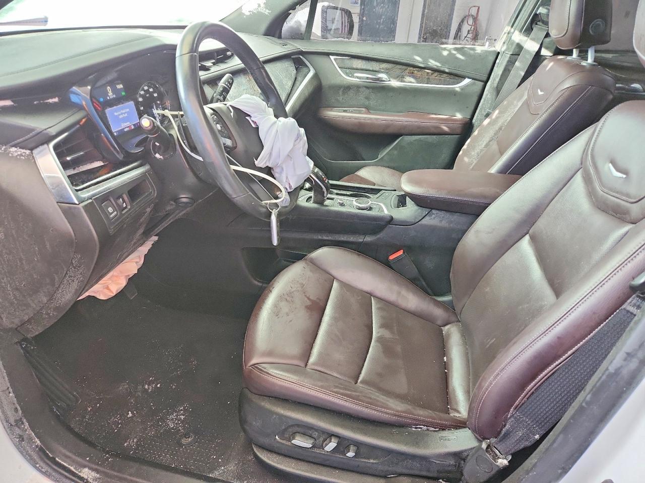 2022 CADILLAC XT6