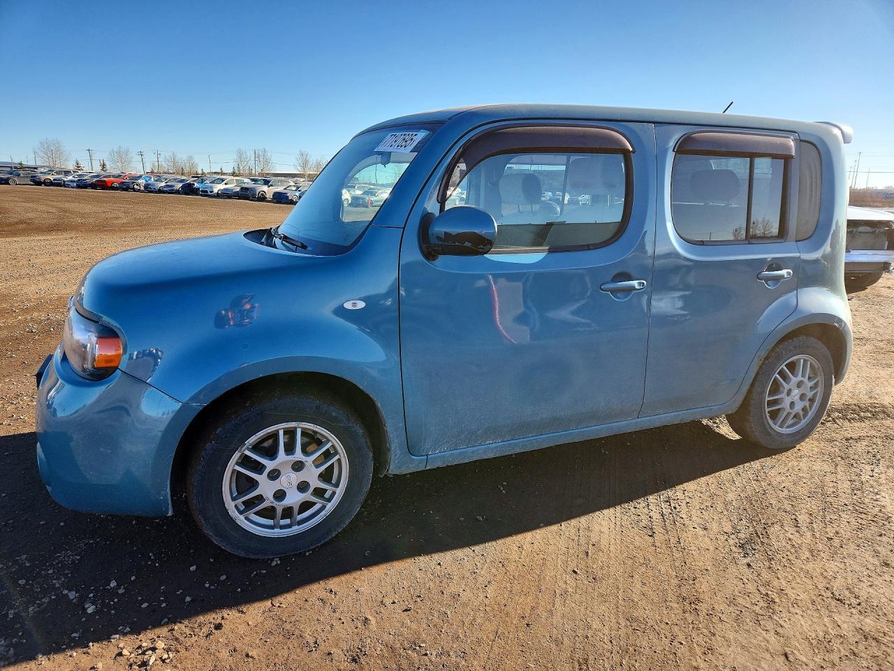 2011 NISSAN CUBE