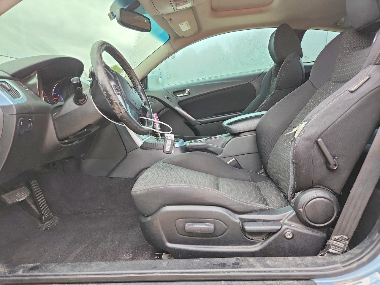 2012 HYUNDAI GENESIS