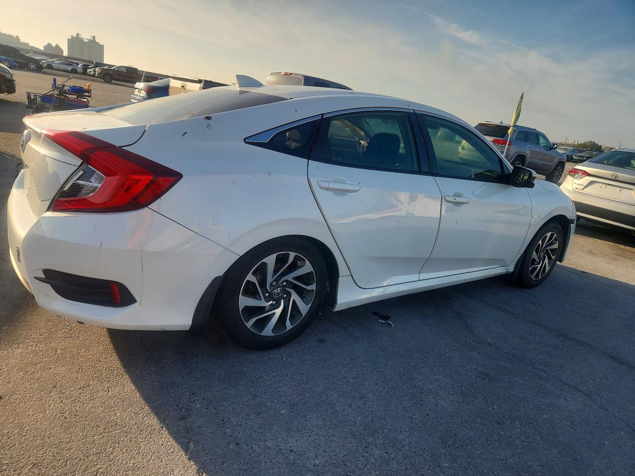 2018 HONDA CIVIC