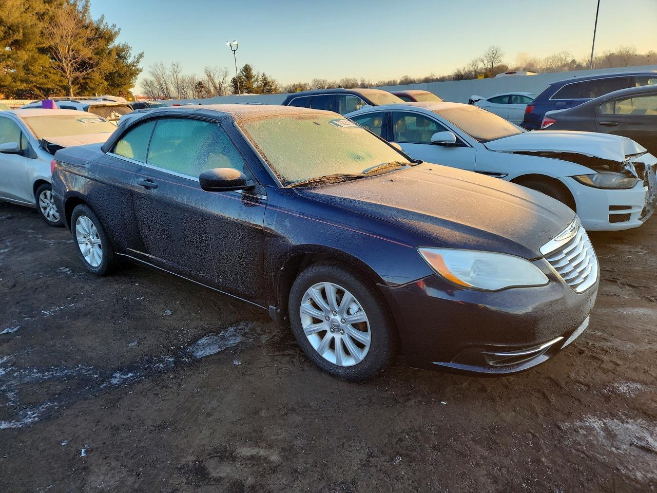 2011 CHRYSLER 200