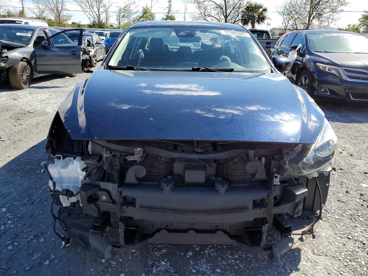 2018 MAZDA 3