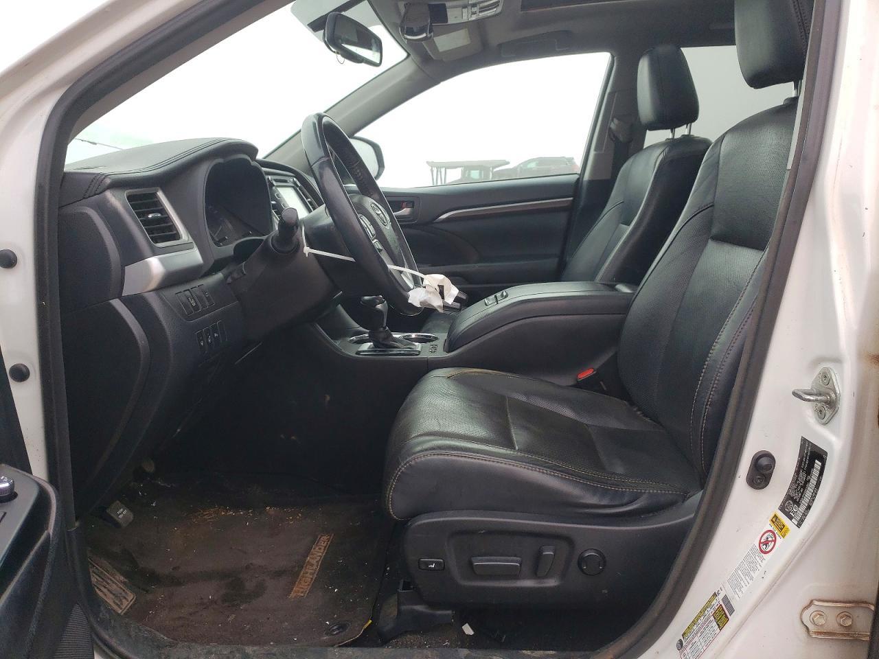 2016 TOYOTA HIGHLANDER