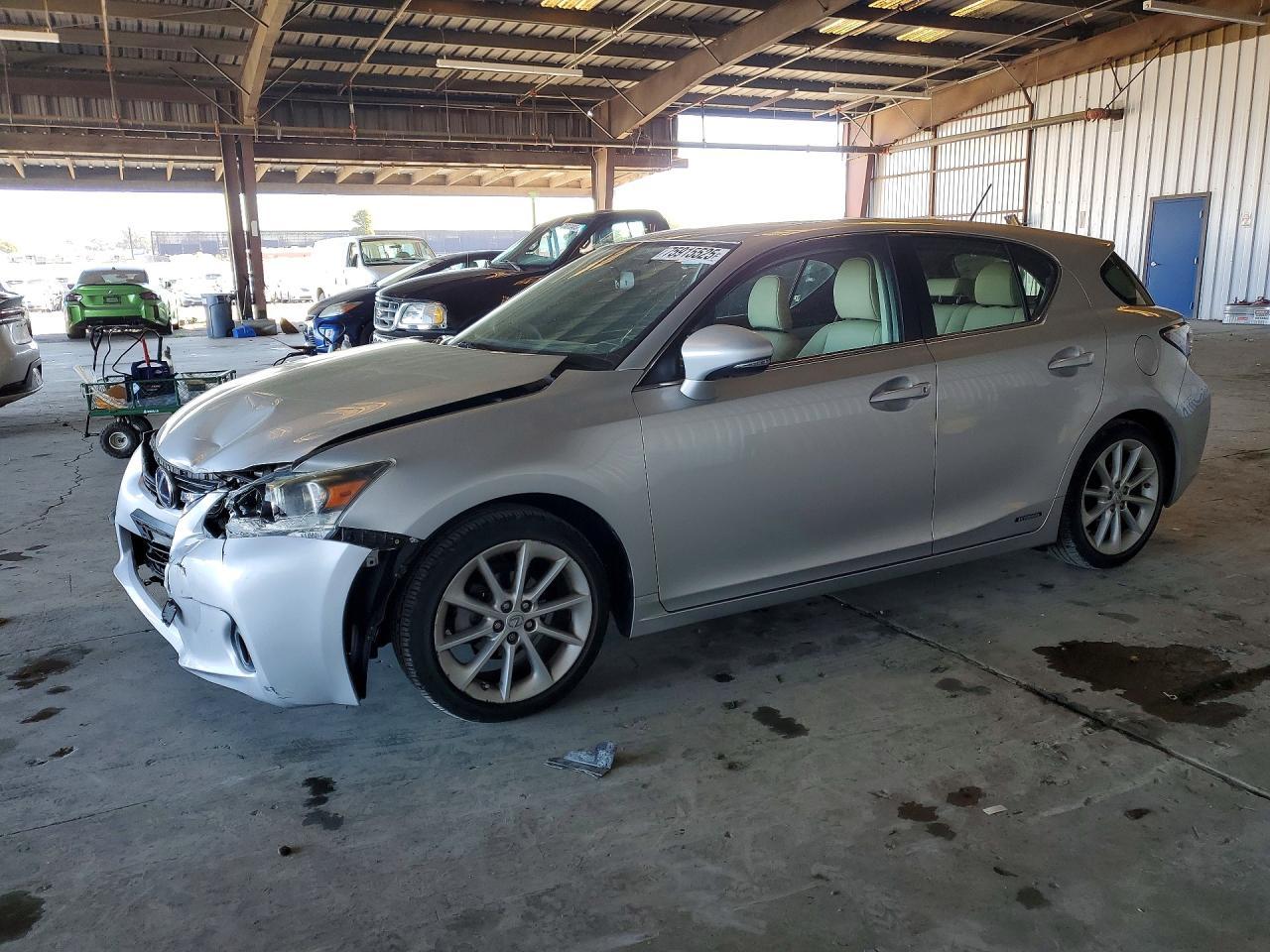 2013 LEXUS CT 200