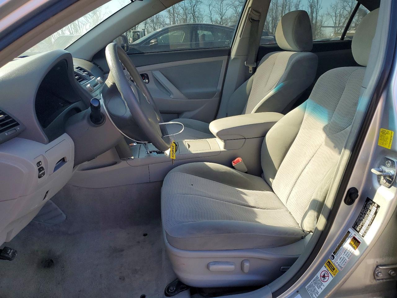 2011 TOYOTA CAMRY