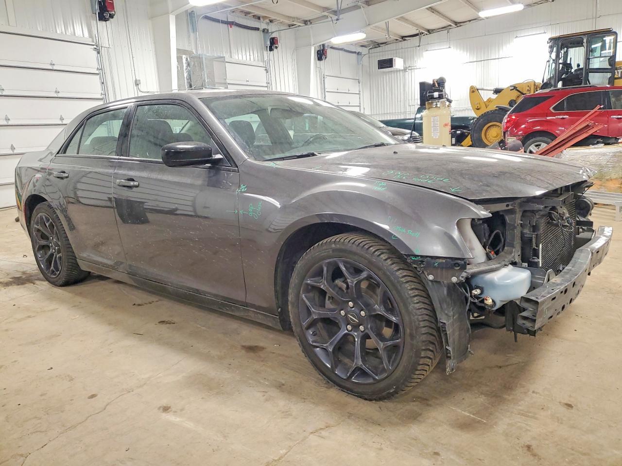 2019 CHRYSLER 300