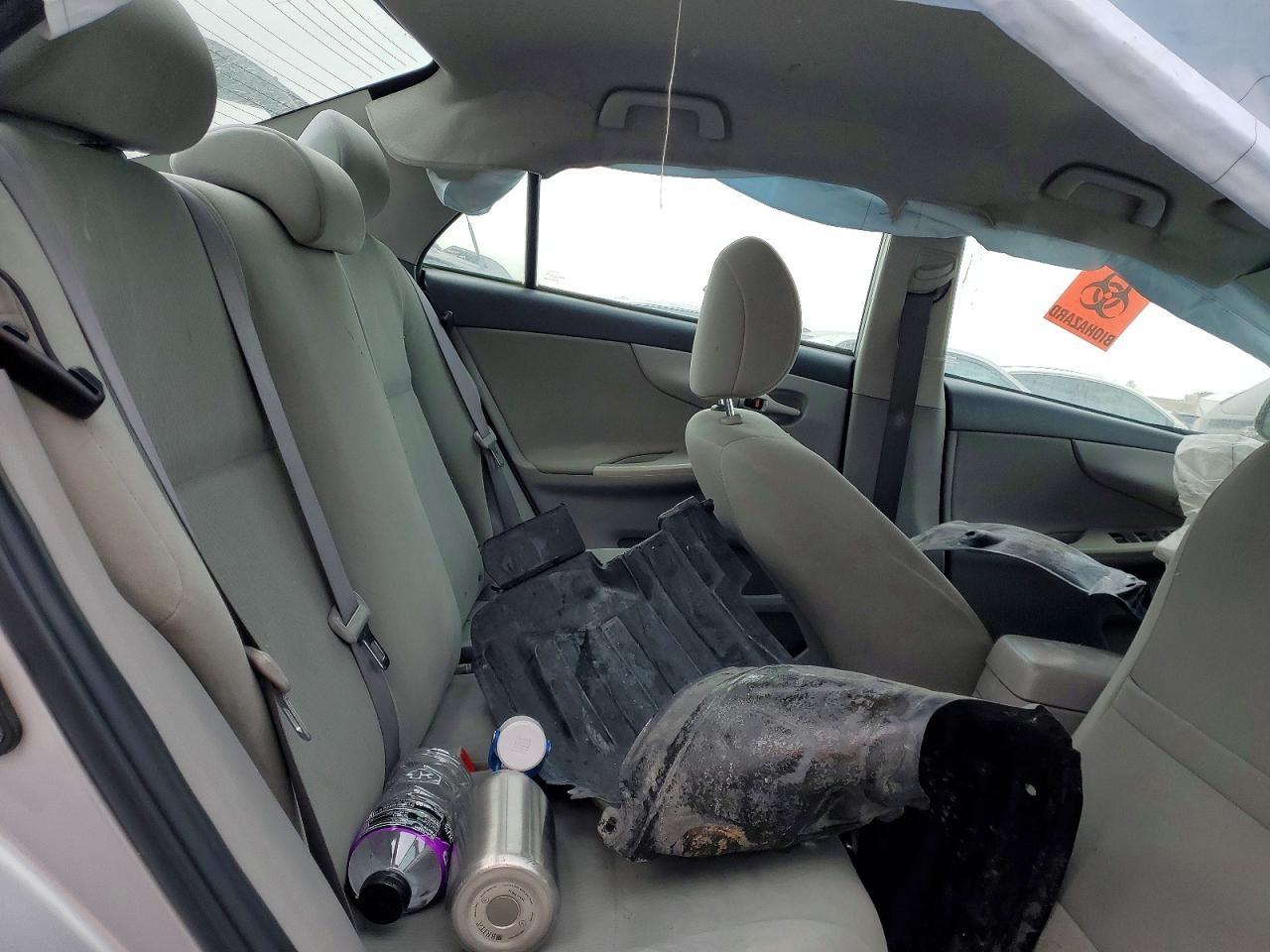 2011 TOYOTA COROLLA
