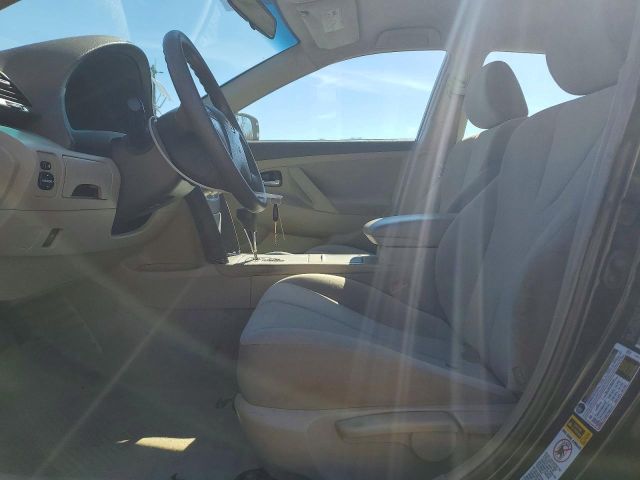2011 TOYOTA CAMRY