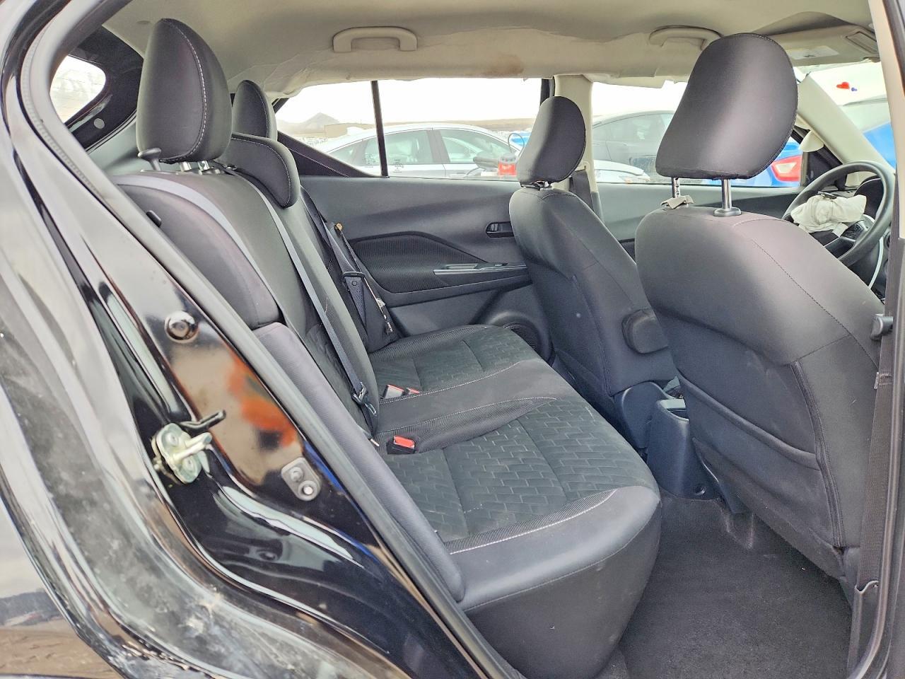 2021 NISSAN KICKS