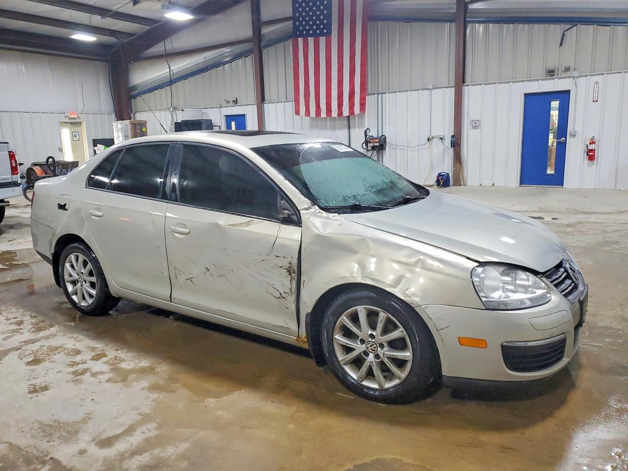 2010 VOLKSWAGEN JETTA