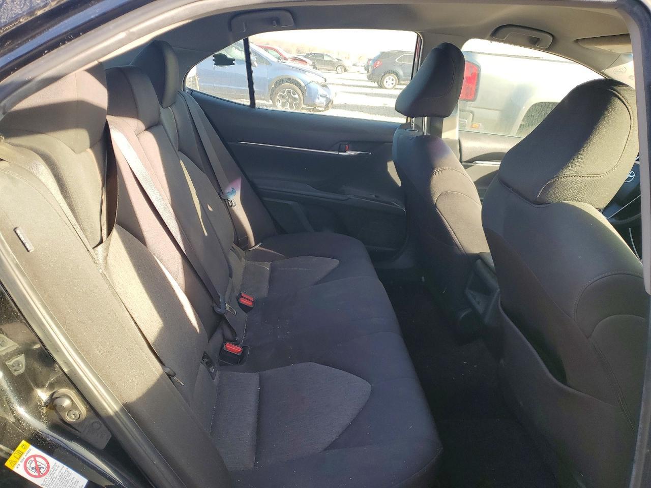 2018 TOYOTA CAMRY