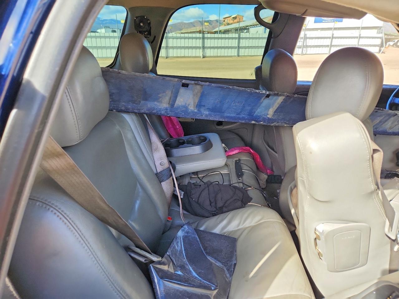 2003 CHEVROLET Tahoe