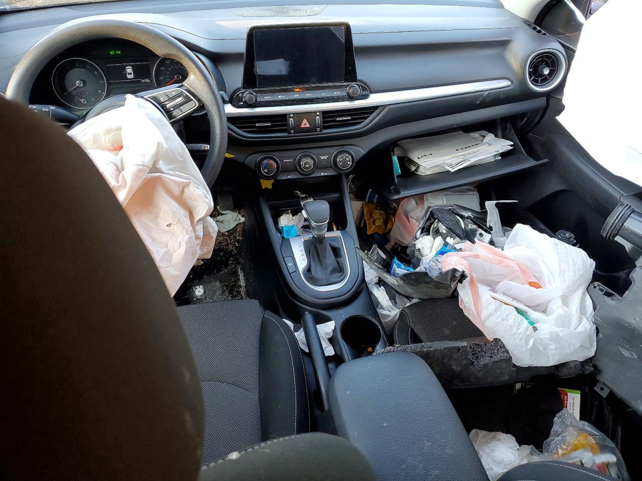 2023 KIA FORTE