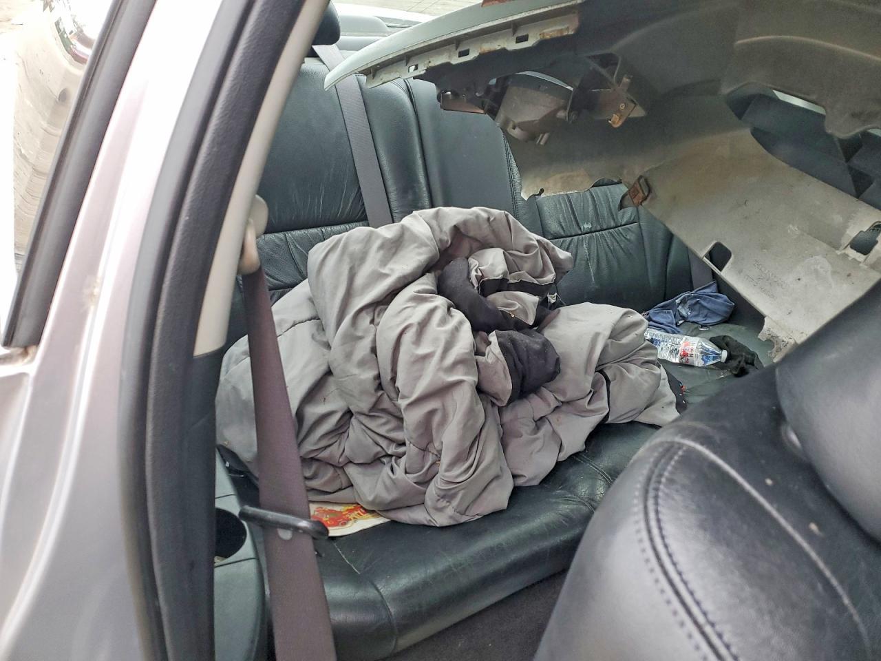 2004 HONDA ACCORD