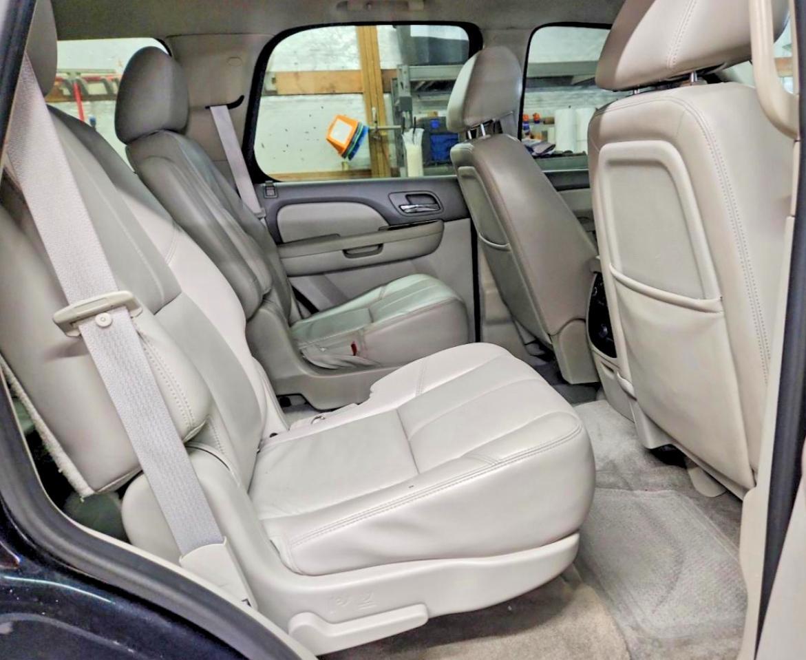 2011 CHEVROLET Tahoe