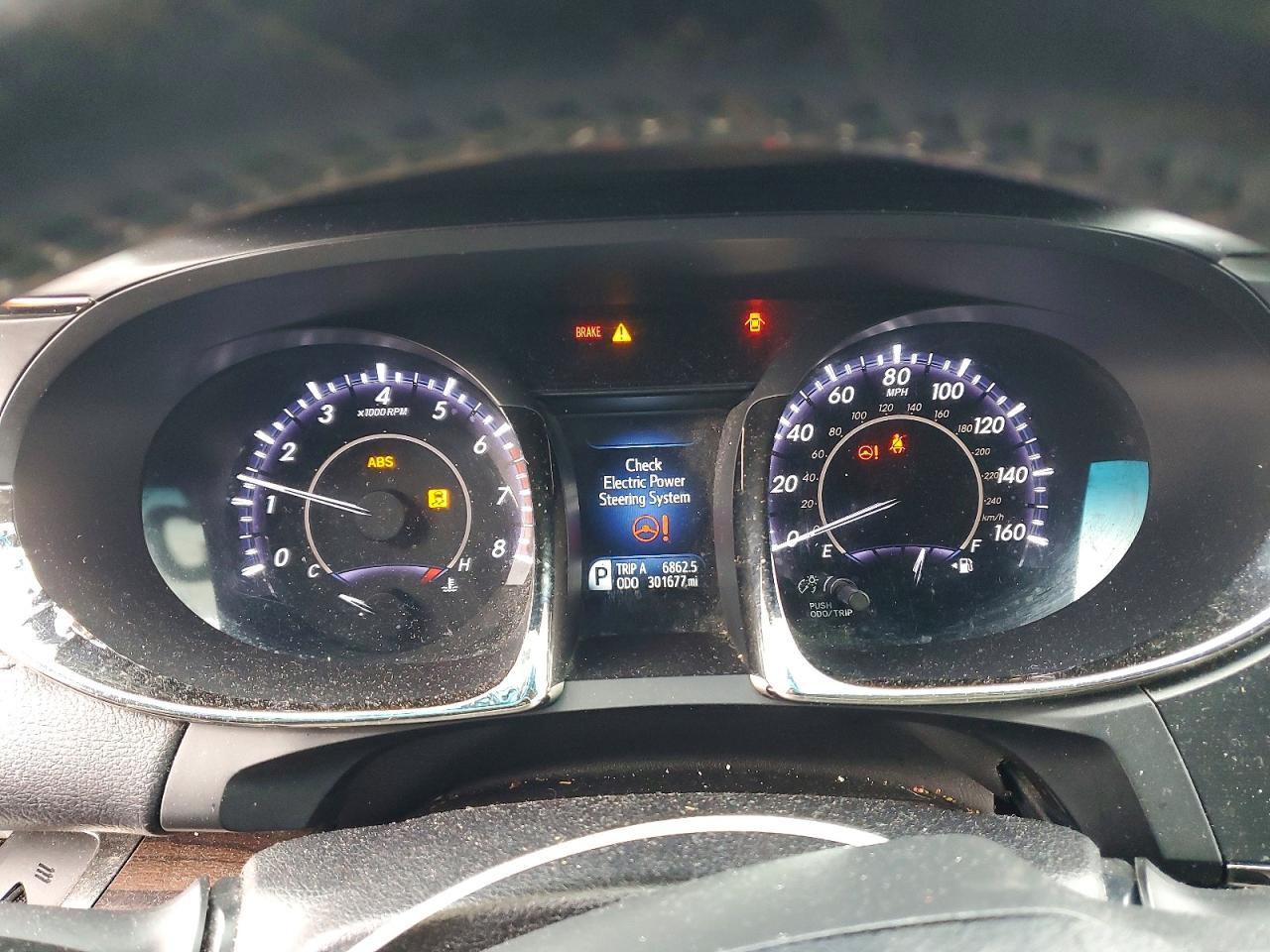 2013 TOYOTA Avalon