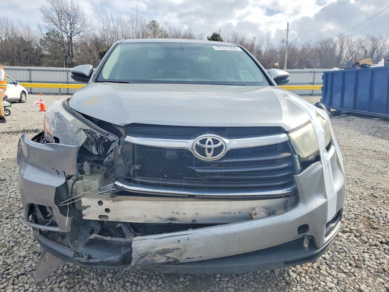 2015 TOYOTA HIGHLANDER
