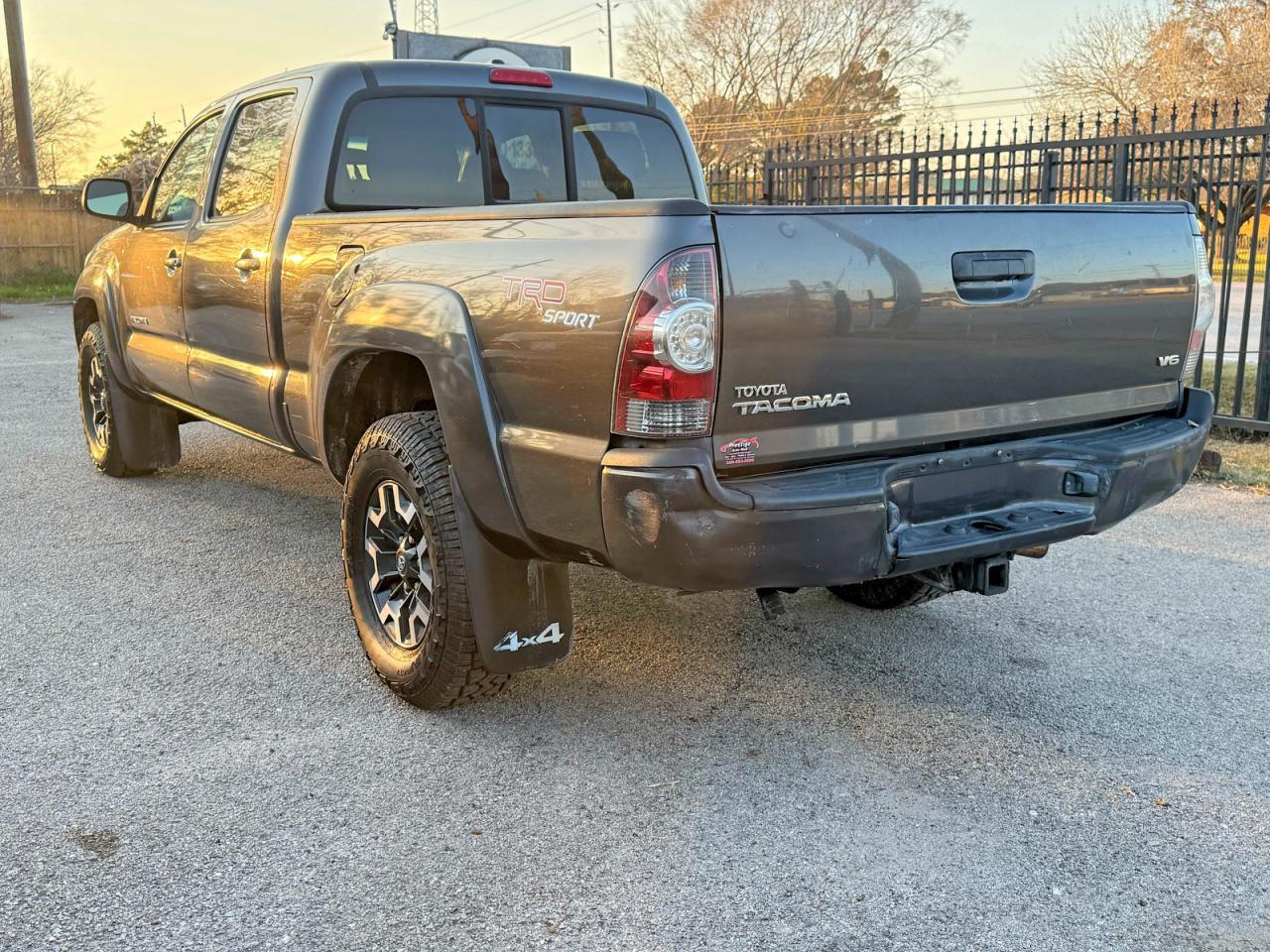2011 TOYOTA TACOMA