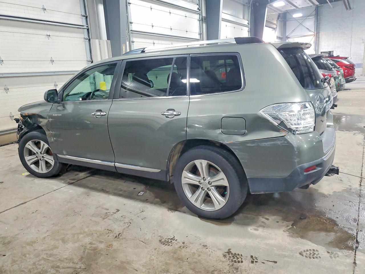 2012 TOYOTA HIGHLANDER