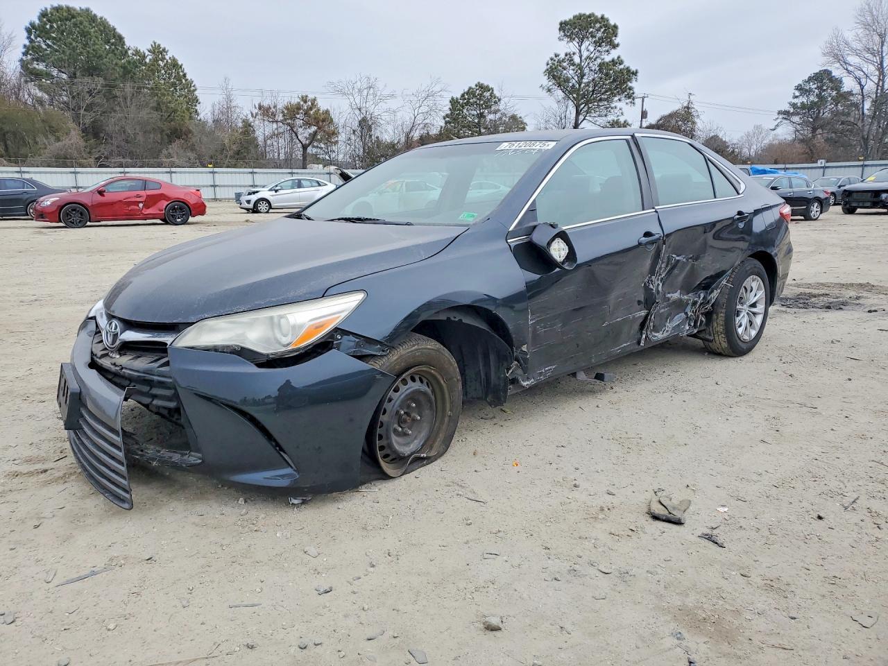 2015 TOYOTA CAMRY