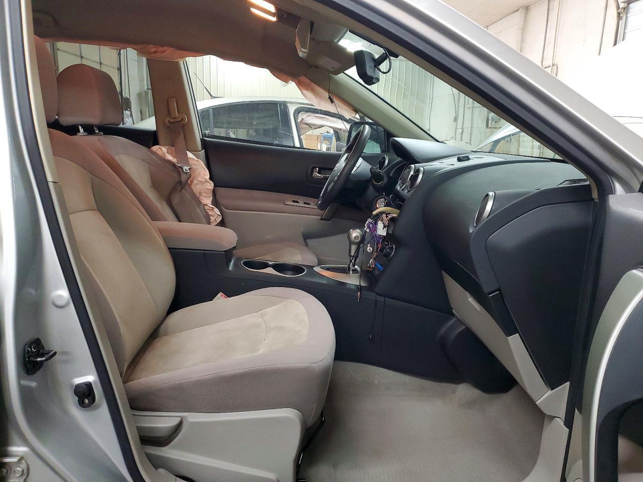 2010 NISSAN ROGUE