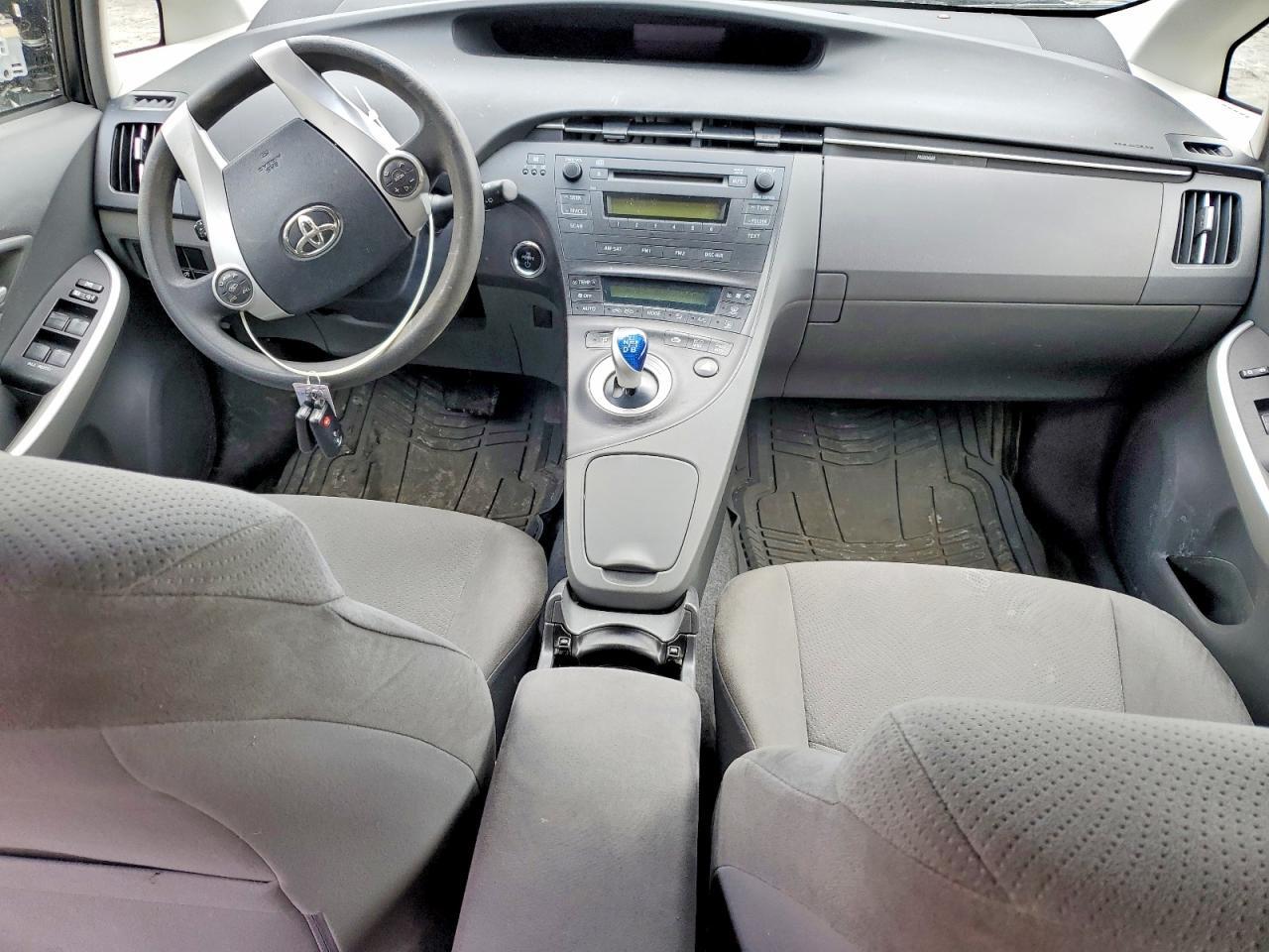 2010 TOYOTA PRIUS