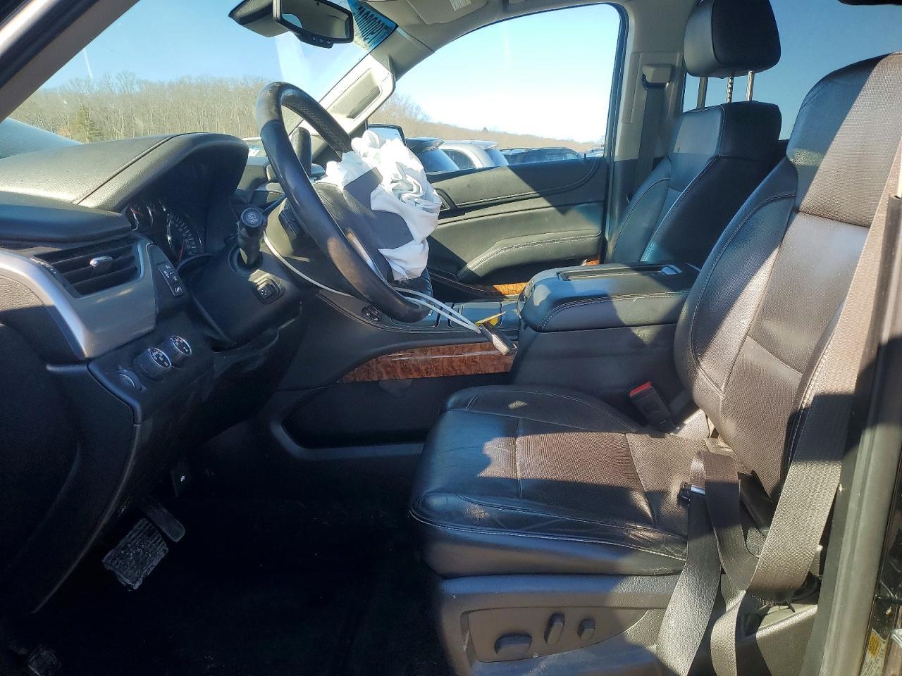 2015 CHEVROLET Suburban