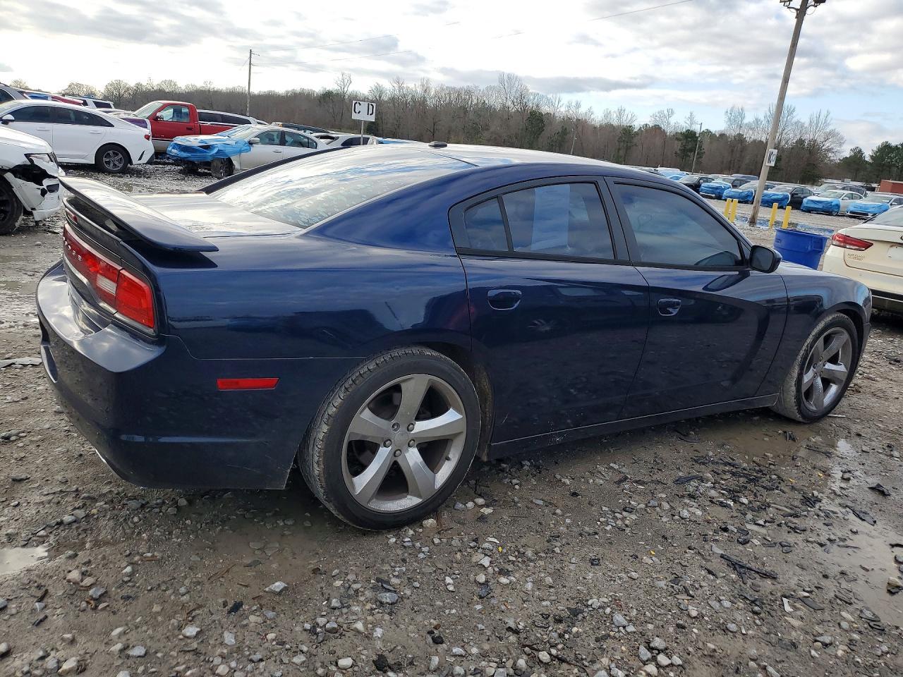 2013 DODGE CHARGER