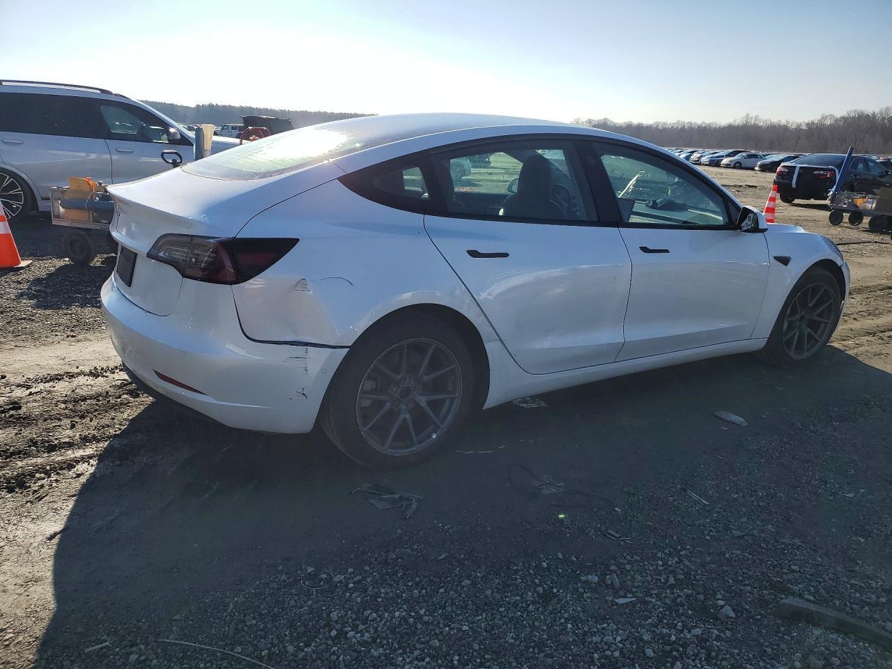 2021 TESLA MODEL 3