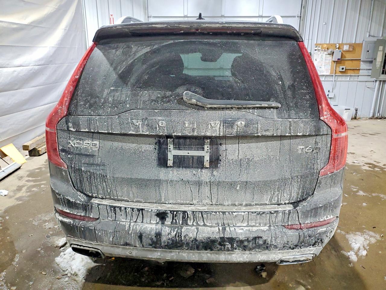 2019 VOLVO XC90