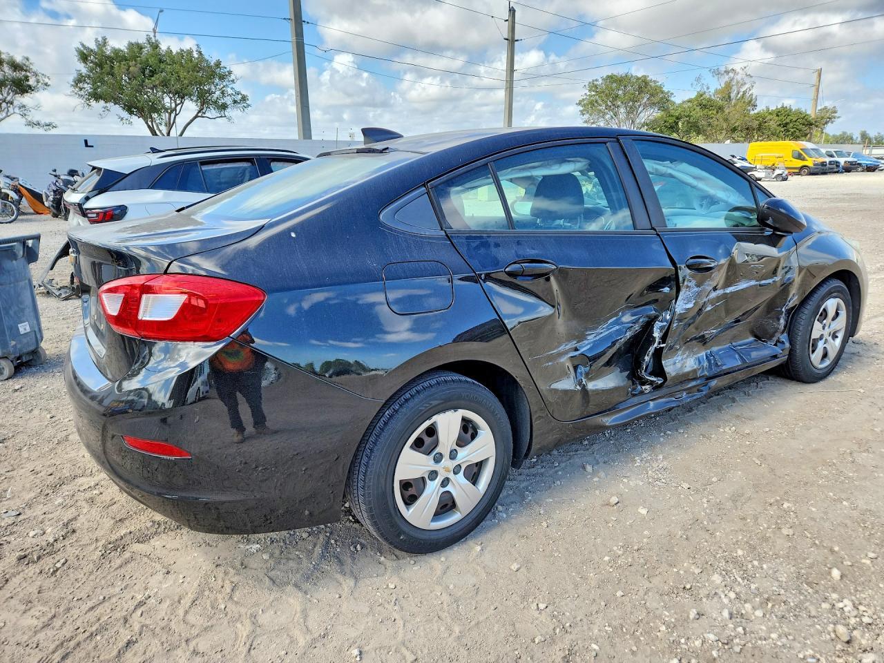 2017 CHEVROLET CRUZE