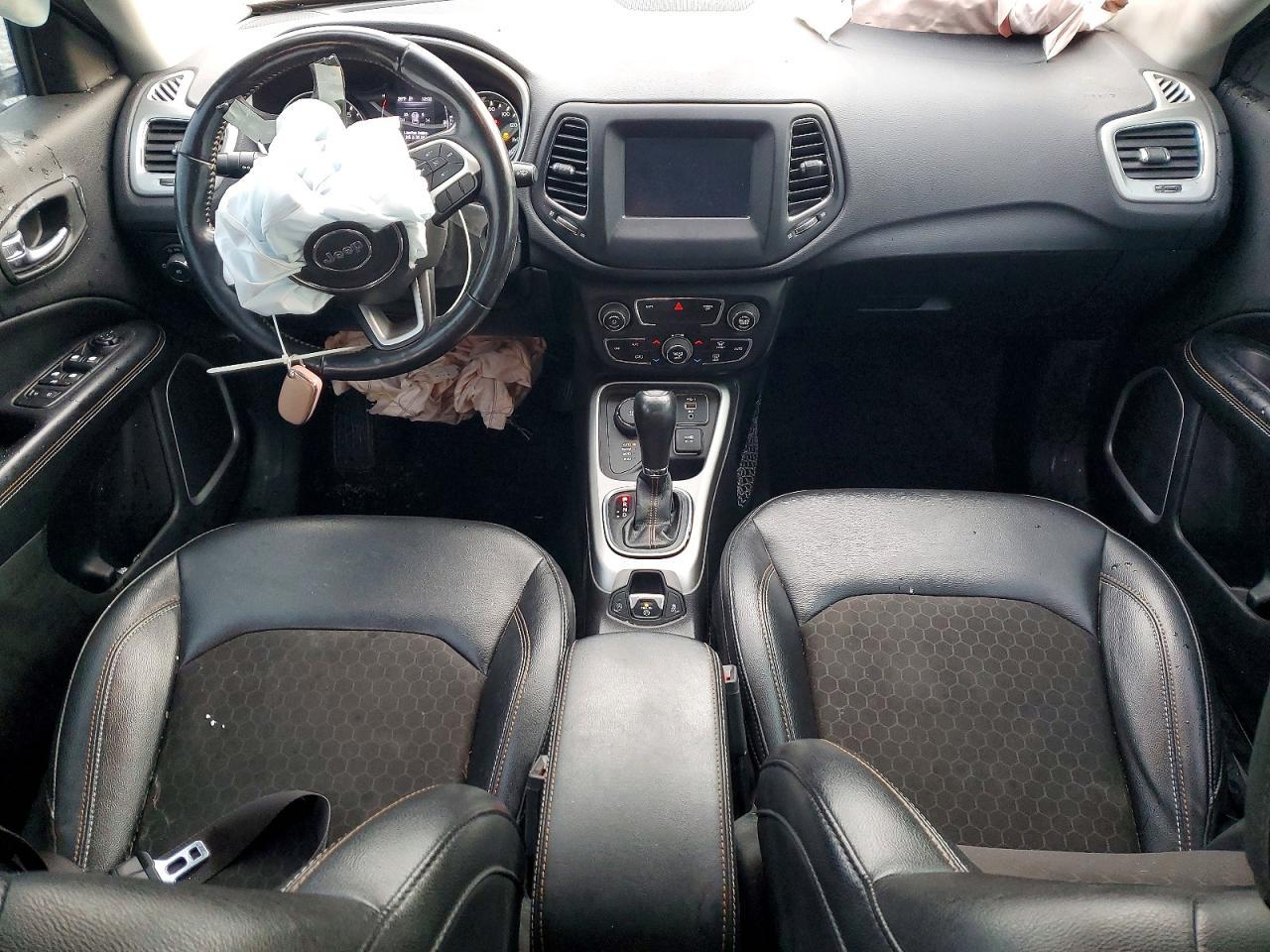 2020 JEEP Compass