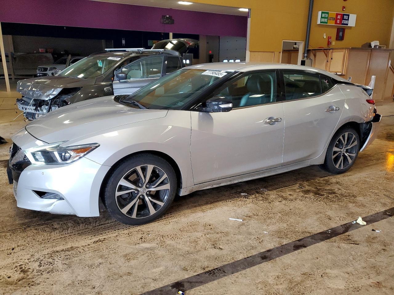 2018 NISSAN Maxima