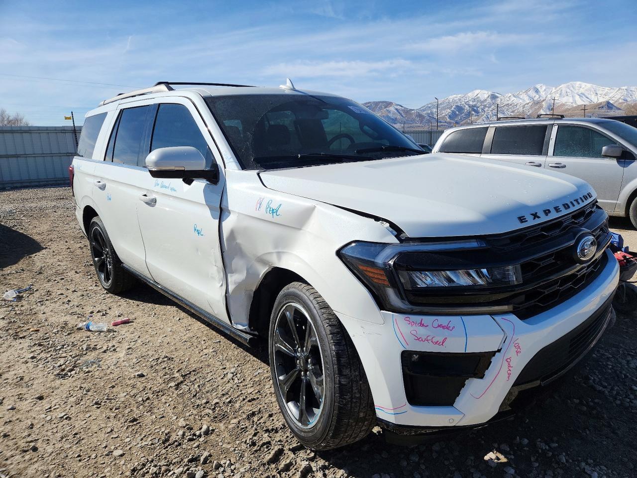 2023 FORD Expedition
