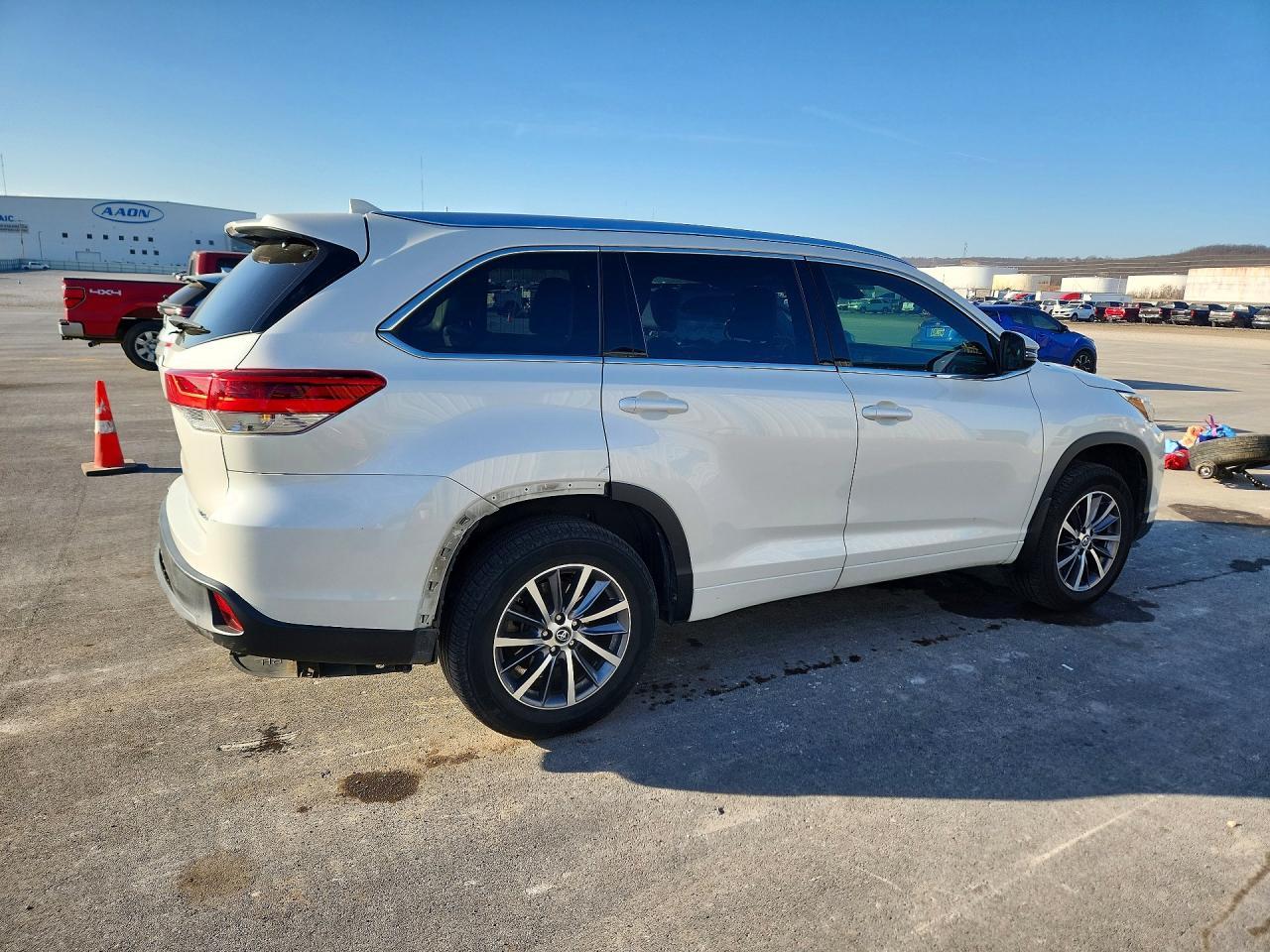 2018 TOYOTA HIGHLANDER