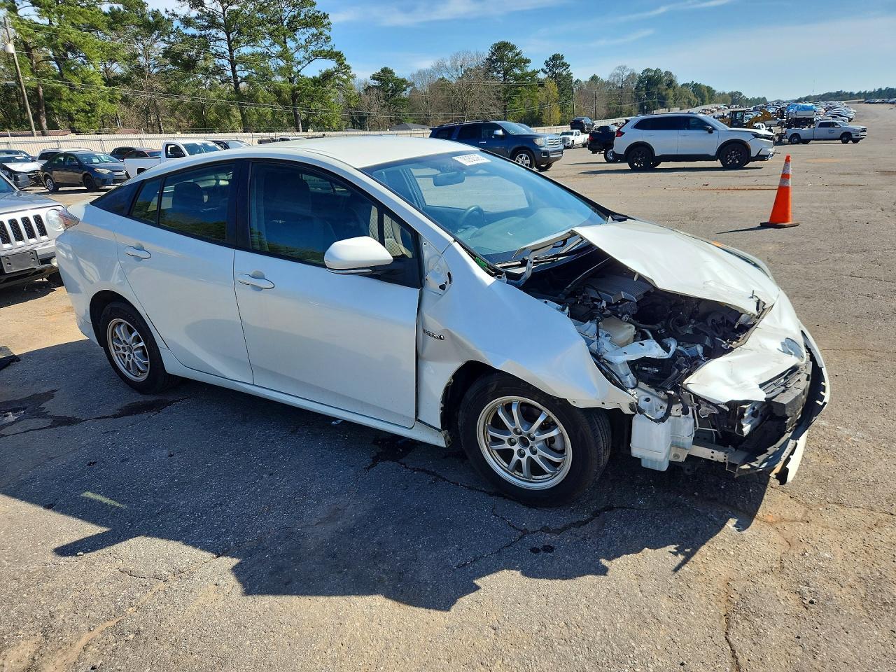 2016 TOYOTA PRIUS