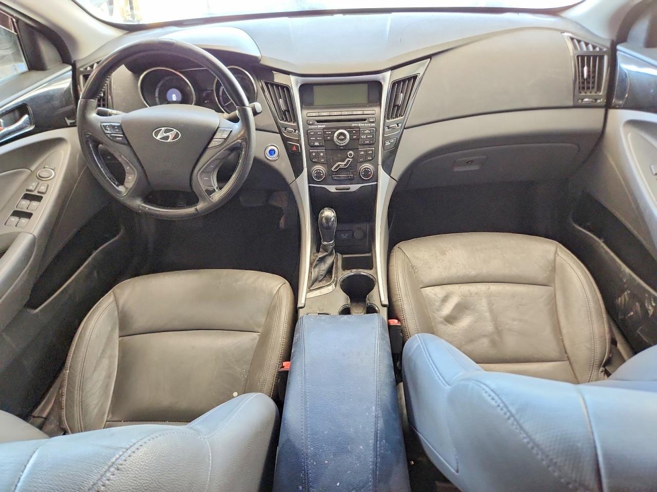 2011 HYUNDAI SONATA