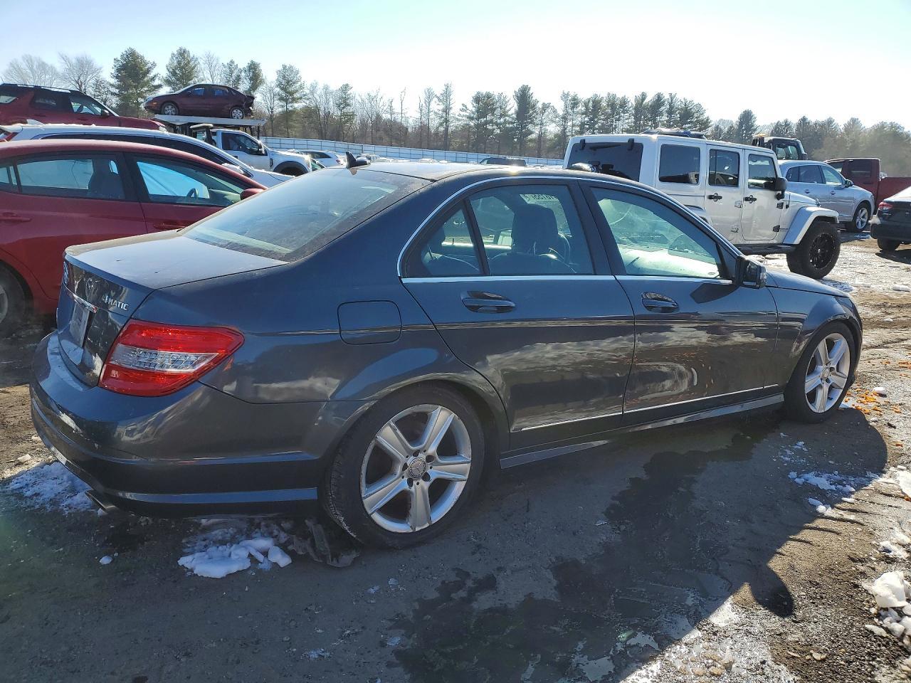 2010 MERCEDES-BENZ C-CLASS