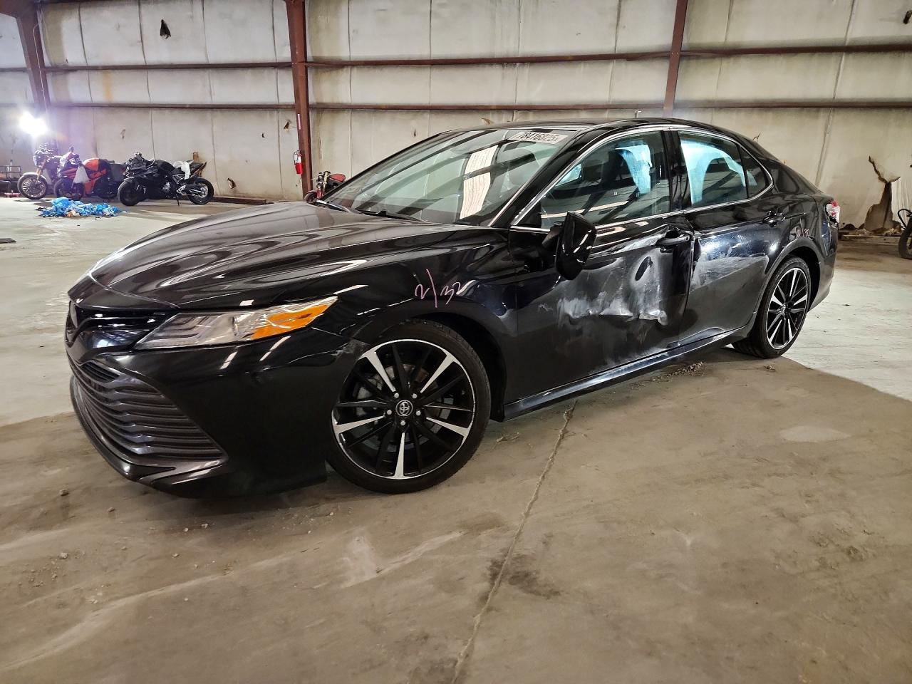 2018 TOYOTA CAMRY