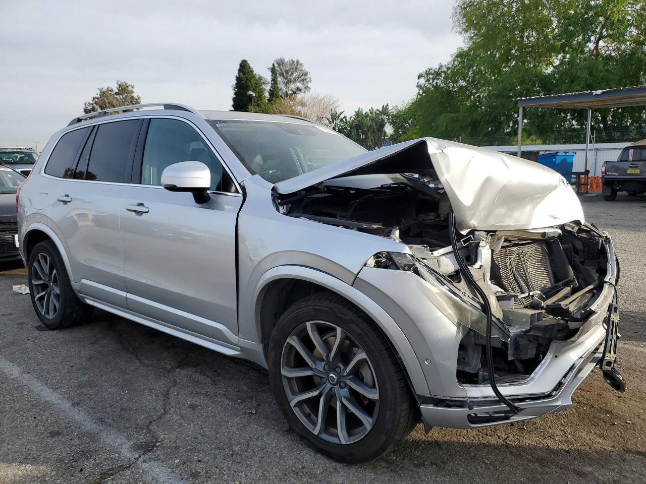 2018 VOLVO XC90