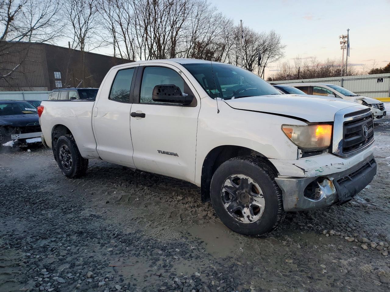 2012 TOYOTA TUNDRA