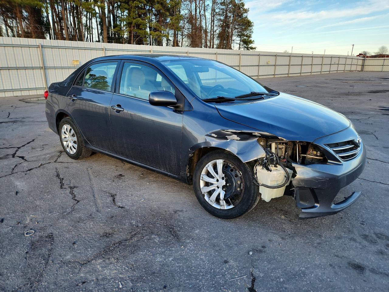 2013 TOYOTA COROLLA