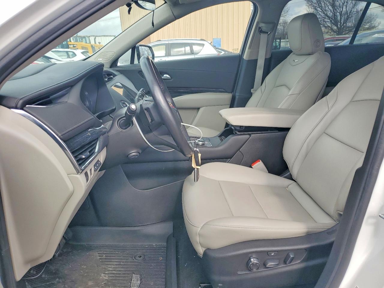 2023 CADILLAC XT4