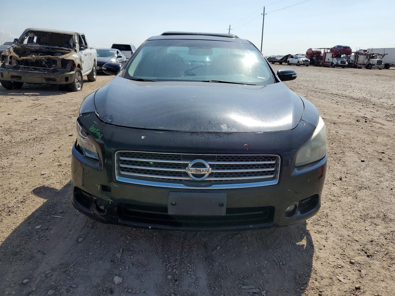 2014 NISSAN Maxima