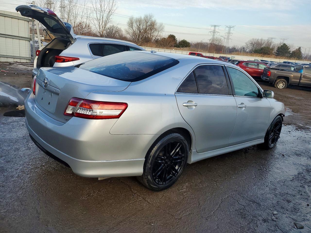 2010 TOYOTA CAMRY