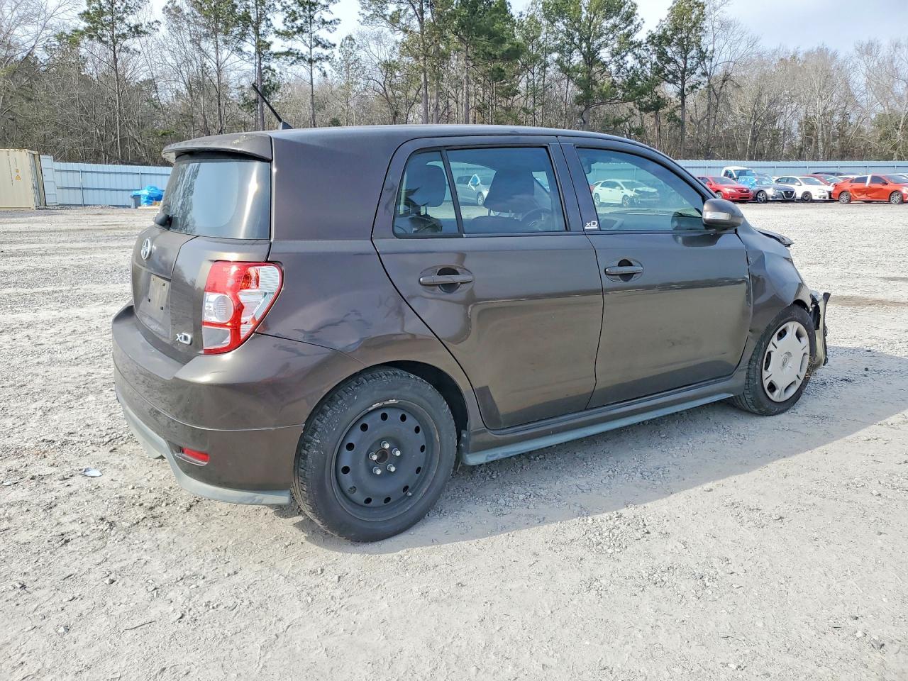 2011 TOYOTA SCION