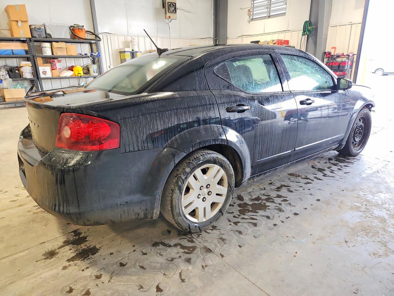 2012 DODGE Avenger