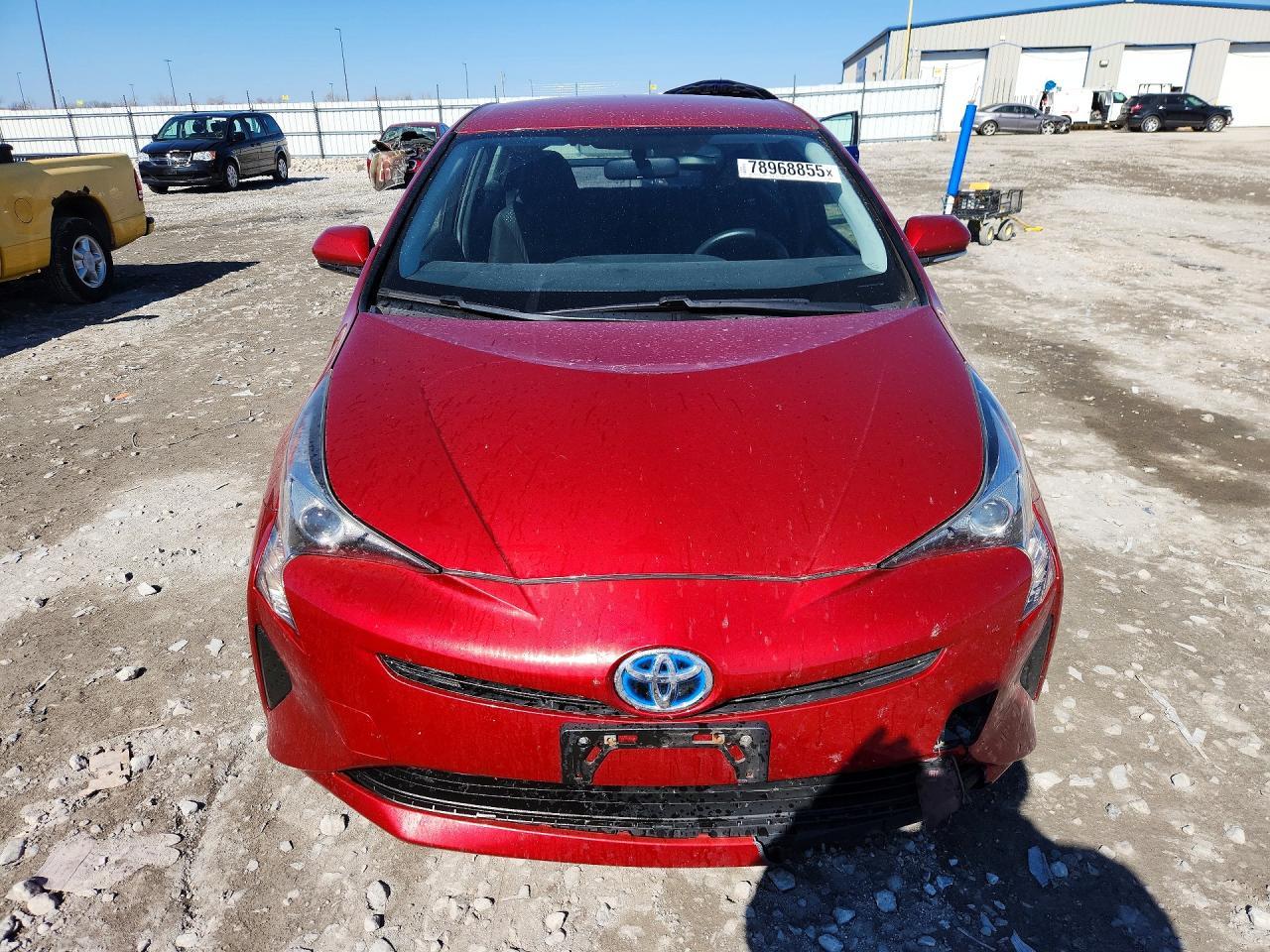 2016 TOYOTA PRIUS